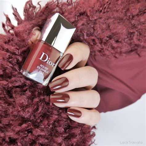 dior rouge en diable 851 nagellak|Ready for Fall with Dior Rouge en Diable (851).